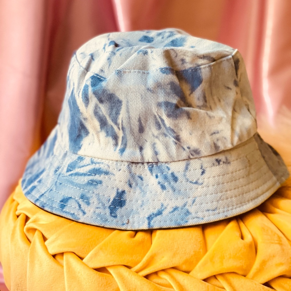Denim bucket hat